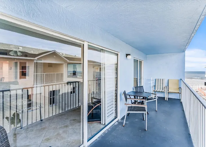Dollar 212 Apartment